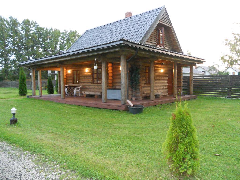 Forest Edge Lodge Рига Стая снимка